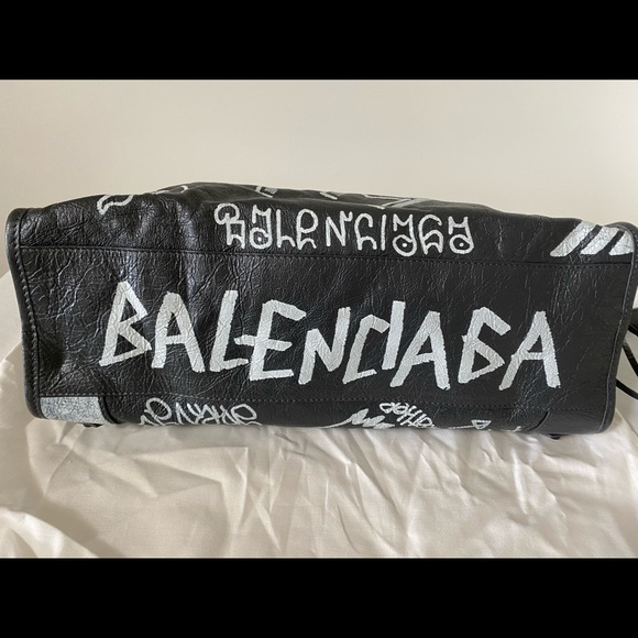 ❌SOLD❌ BALENCIAGA Classic City AJ Graffiti Bag - Picture 7 of 8